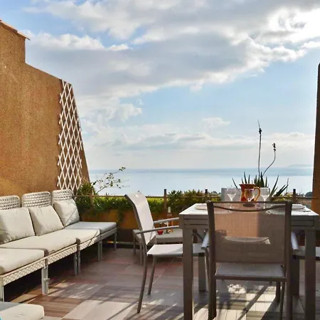 Studio Climatise Avec Terrasse Et Parking A 350m De La Plage - Fr-1-251-306