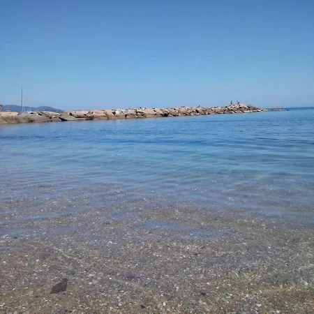 Studio Climatise Avec Terrasse Et Parking A 350m De La Plage - Fr-1-251-306